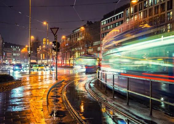orte-muenchen-bei-nacht-madrugada-verde